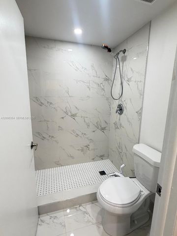 10975 SW 107th Street 313, Miami, FL 33176