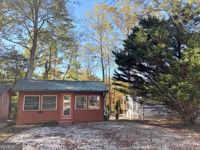 111 Maple Wood Lane, Cleveland, GA 30528