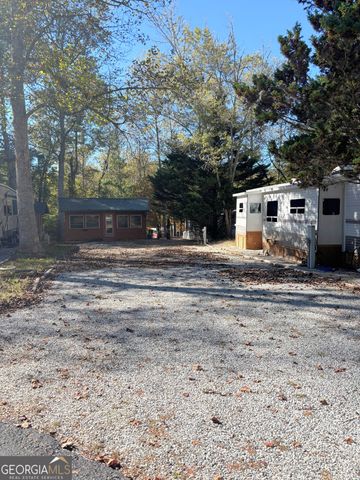 111 Maple Wood Lane, Cleveland, GA 30528