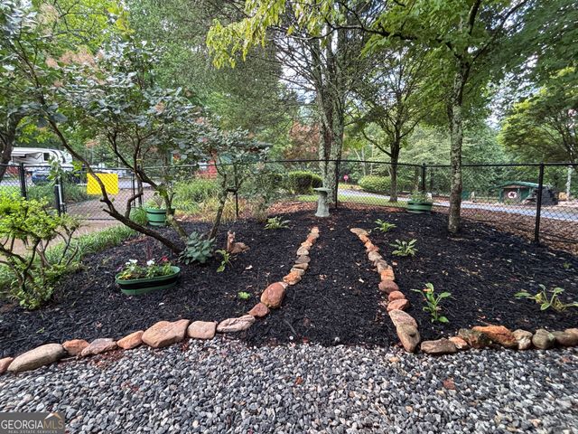 111 Maple Wood Lane, Cleveland, GA 30528