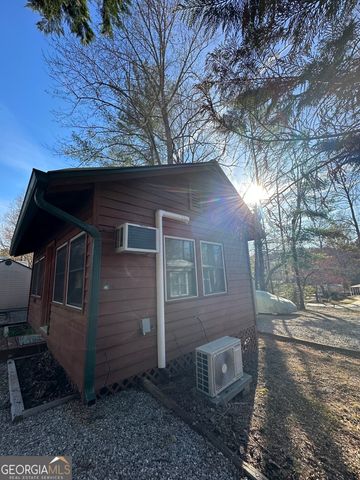 111 Maple Wood Lane, Cleveland, GA 30528