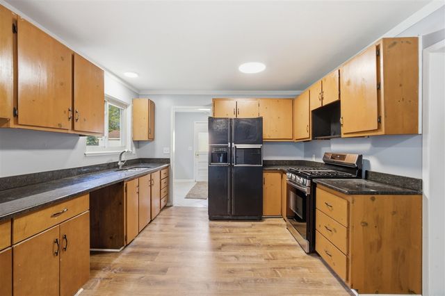 42039 Arthur Street, Belleville, MI 48111