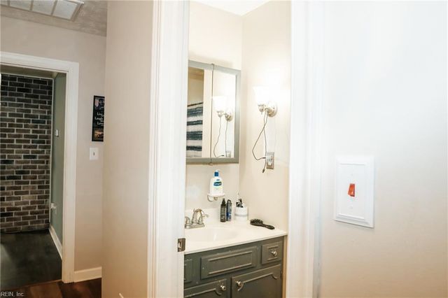 5257 Chestnut Fork RD, Gloucester, VA 23061