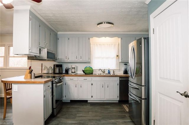 5257 Chestnut Fork RD, Gloucester, VA 23061