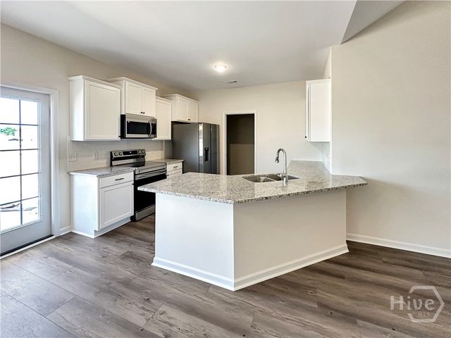 1007 Buckhead Loop SE, Allenhurst, GA 31301