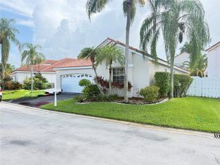 345 Somerset Way, Weston, FL 33326
