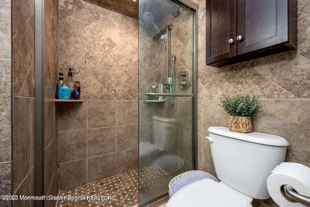 438 N Route 35 5302, Mantoloking, NJ 08738