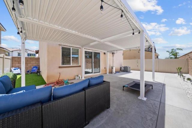 30468 Altima Court, Winchester, CA 92596