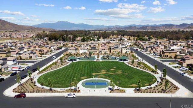 30468 Altima Court, Winchester, CA 92596