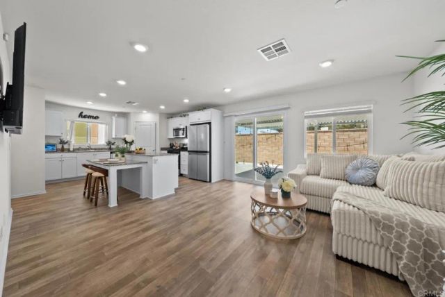 30468 Altima Court, Winchester, CA 92596