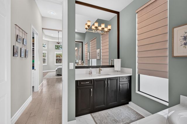 9788 Bozzano Drive, Delray Beach, FL 33446