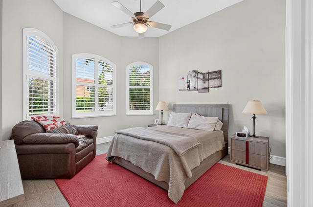9788 Bozzano Drive, Delray Beach, FL 33446