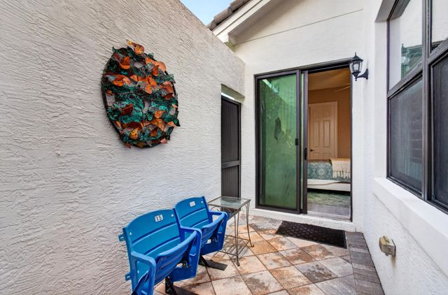 9788 Bozzano Drive, Delray Beach, FL 33446