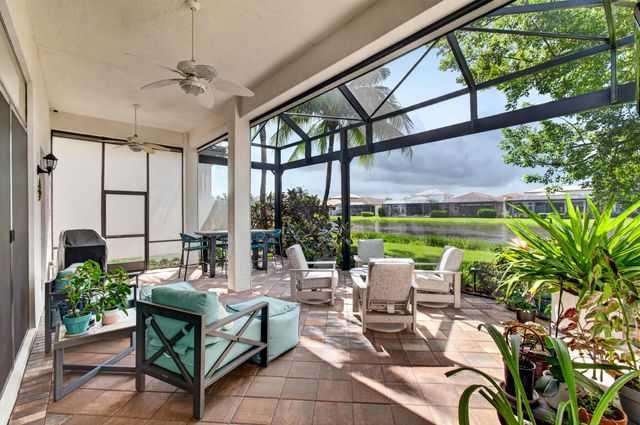 9788 Bozzano Drive, Delray Beach, FL 33446