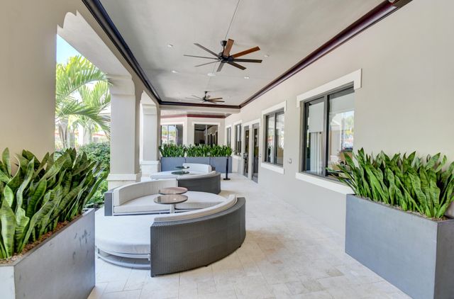9788 Bozzano Drive, Delray Beach, FL 33446