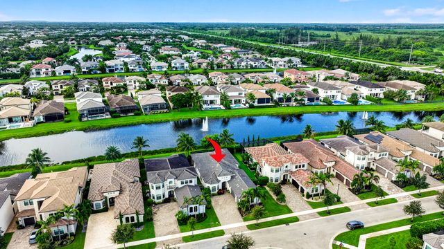 9788 Bozzano Drive, Delray Beach, FL 33446