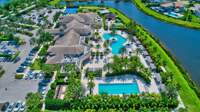 9788 Bozzano Drive, Delray Beach, FL 33446