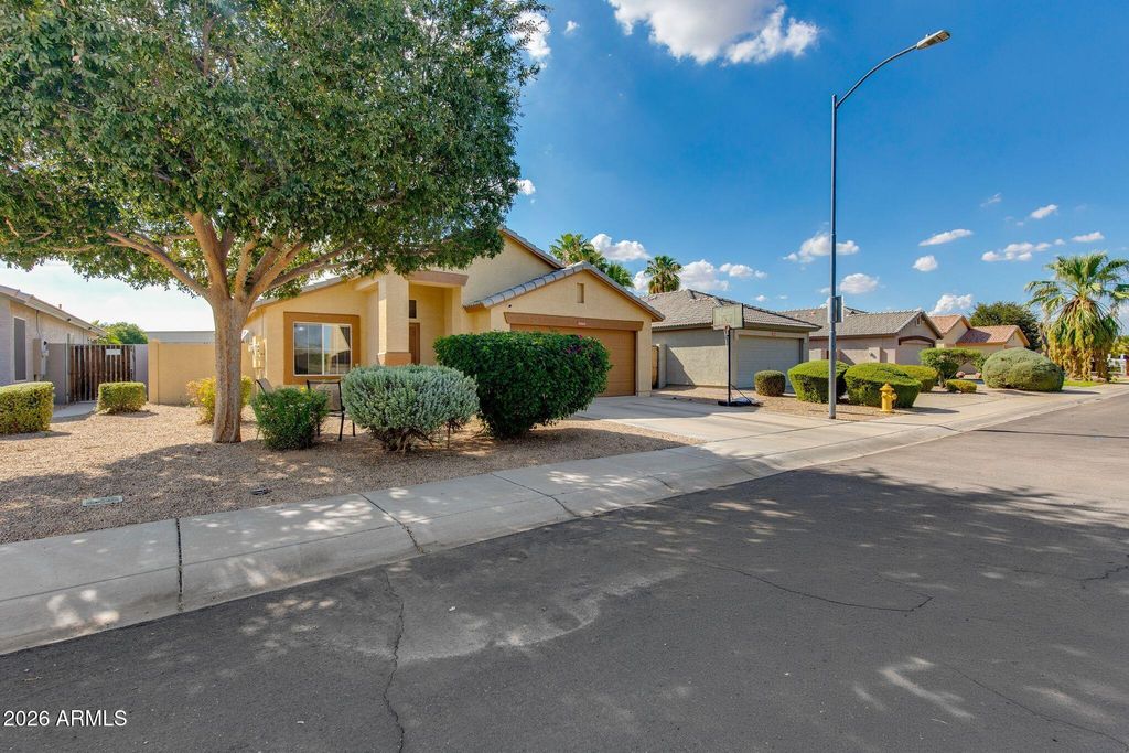 15534 N 136TH Lane, Surprise, AZ 85374 — photo 2