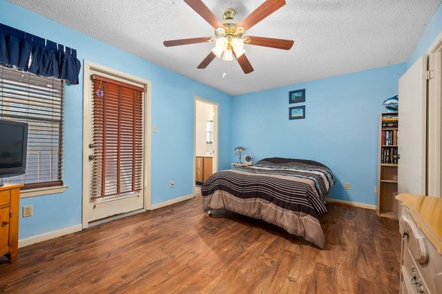 209 Forest Hills 120, Rockport, TX 78382