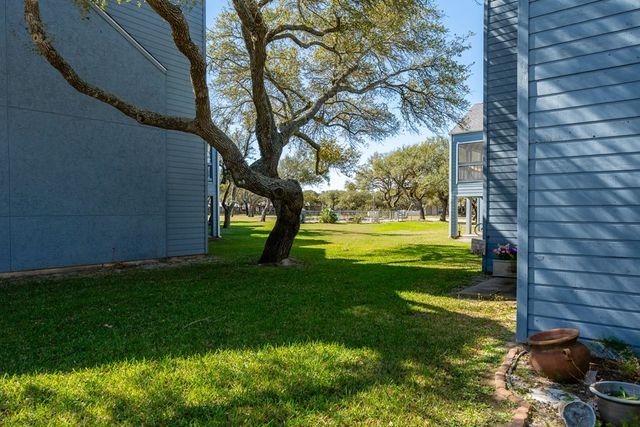 209 Forest Hills 120, Rockport, TX 78382