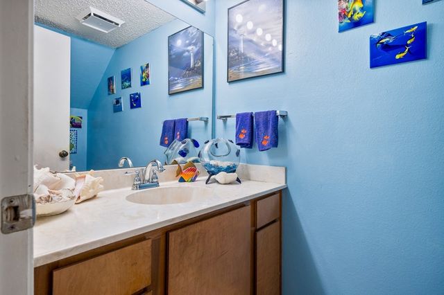 209 Forest Hills 120, Rockport, TX 78382