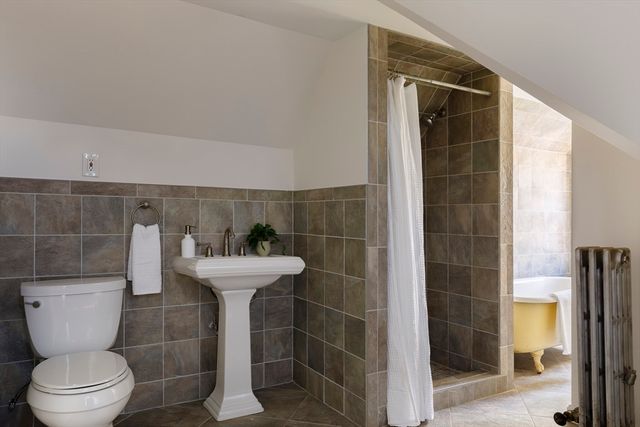 4 Hurlbut Street, Cambridge, MA 02138