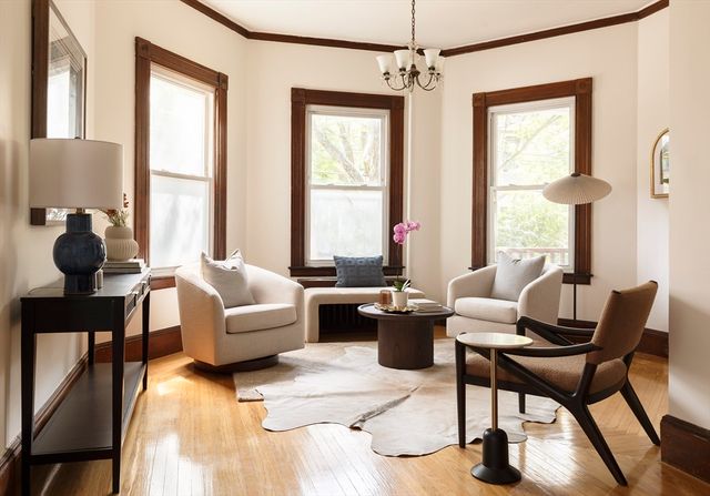 4 Hurlbut Street, Cambridge, MA 02138