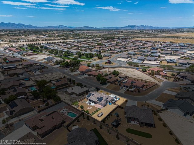 4951 East Parkwood Drive, Pahrump, NV 89061