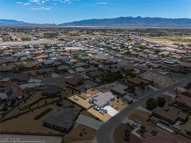 4951 East Parkwood Drive, Pahrump, NV 89061