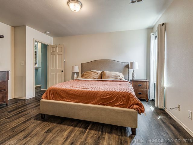 6606 N 128 East Avenue, Owasso, OK 74055