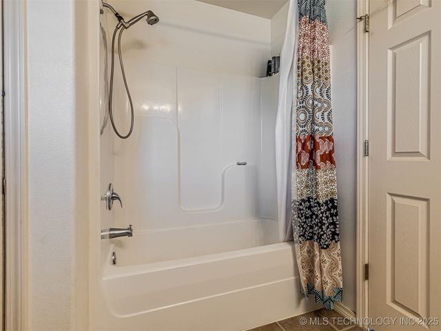 6606 N 128 East Avenue, Owasso, OK 74055