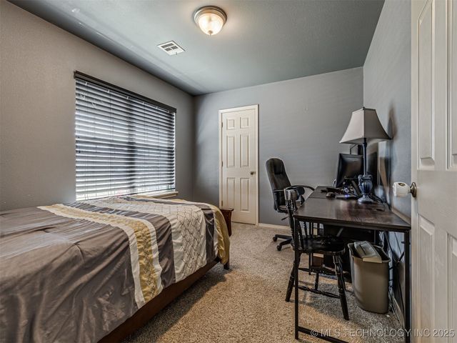 6606 N 128 East Avenue, Owasso, OK 74055