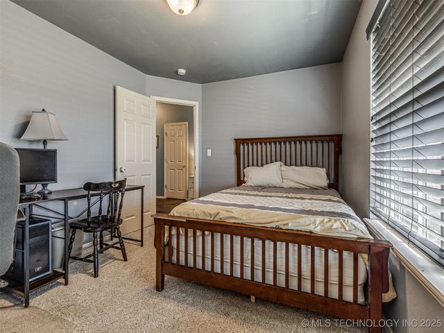 6606 N 128 East Avenue, Owasso, OK 74055