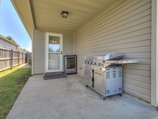 6606 N 128 East Avenue, Owasso, OK 74055