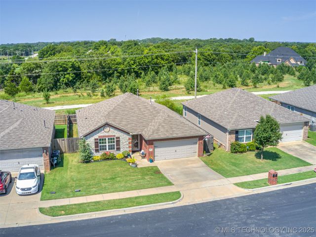 6606 N 128 East Avenue, Owasso, OK 74055