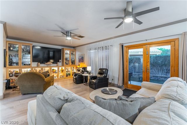 4064 Russian Rider Drive, Las Vegas, NV 89122