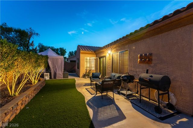 4064 Russian Rider Drive, Las Vegas, NV 89122
