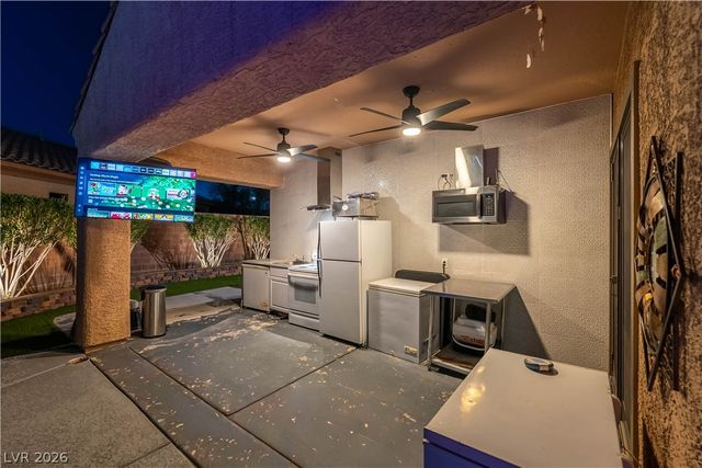 4064 Russian Rider Drive, Las Vegas, NV 89122