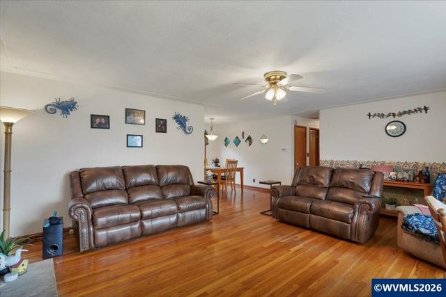 4239 Oakman St S, Salem, OR 97302