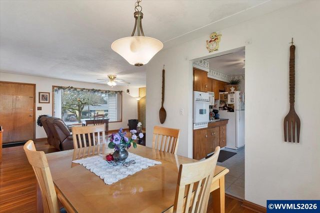 4239 Oakman St S, Salem, OR 97302