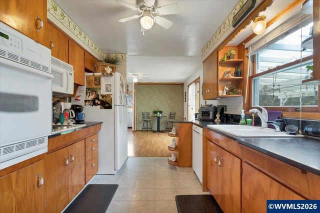 4239 Oakman St S, Salem, OR 97302