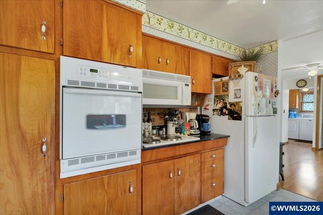 4239 Oakman St S, Salem, OR 97302