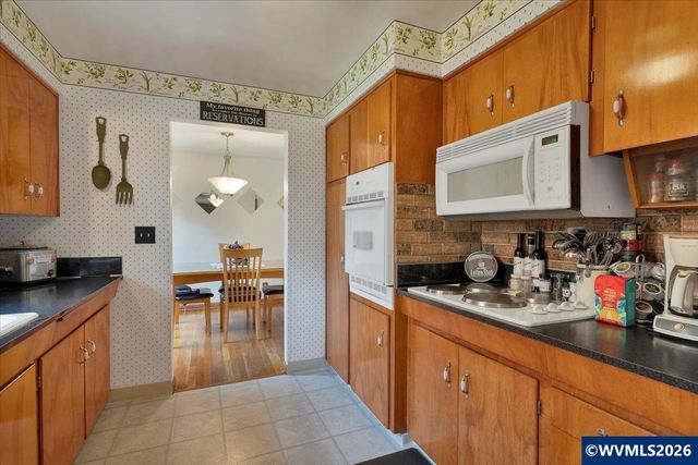 4239 Oakman St S, Salem, OR 97302