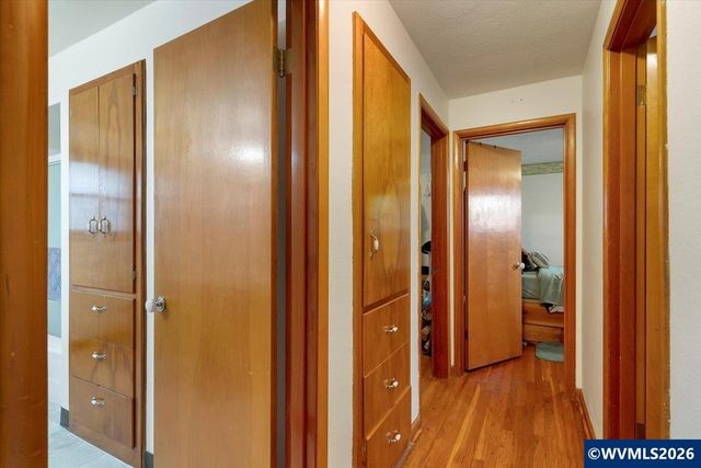 4239 Oakman St S, Salem, OR 97302