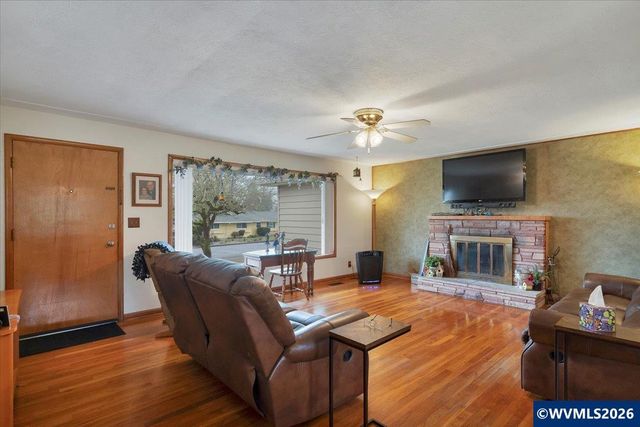 4239 Oakman St S, Salem, OR 97302