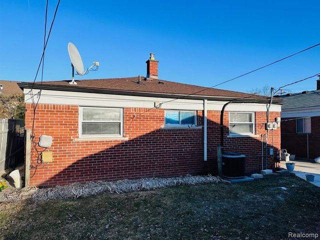 6784 Cooper Street, Taylor, MI 48180