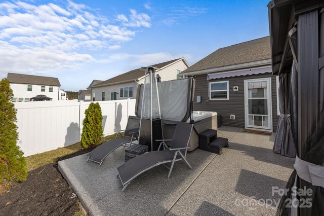 2015 Mcdonald Drive, Stanfield, NC 28163