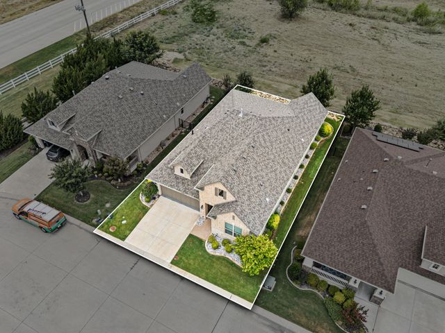10408 Claystone Drive, Denton, TX 76207