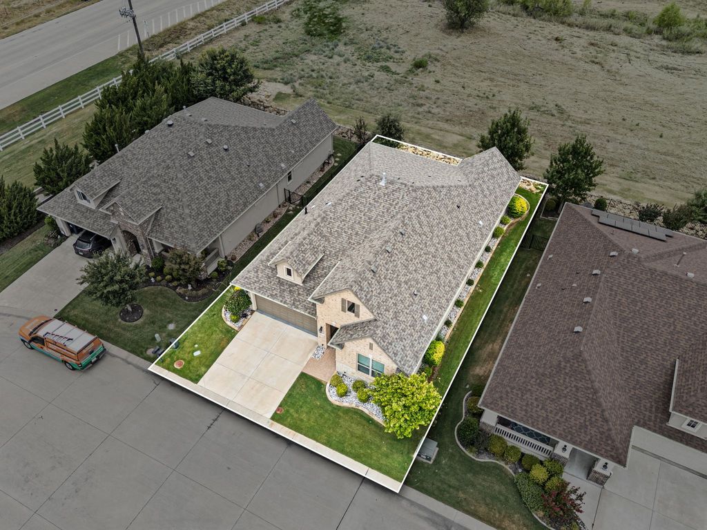10408 Claystone Drive, Denton, TX 76207 — photo 2