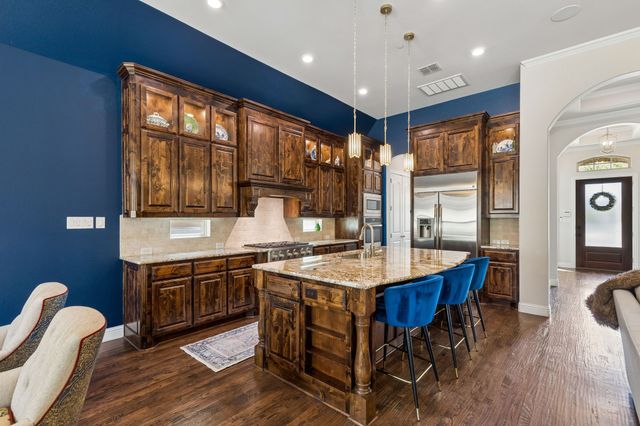 1104 Guthrie Court, Colleyville, TX 76034